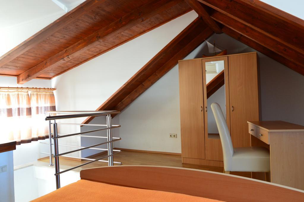 Apartment Room Parcina Trogir Ruang foto